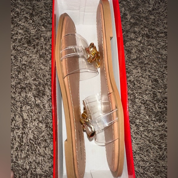 Clear Strap with Gold link Women Sandals - Picture 3 of 3